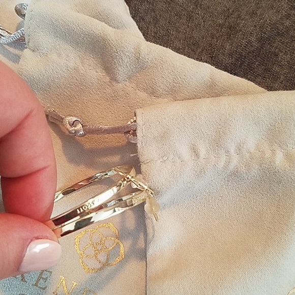 Kendra Scott authentic - Picture 2 of 4
